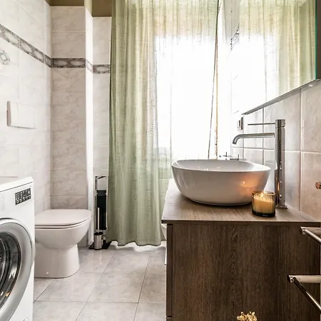 Colorful In Riva Di Reno By Wonderful Italy Apartmán